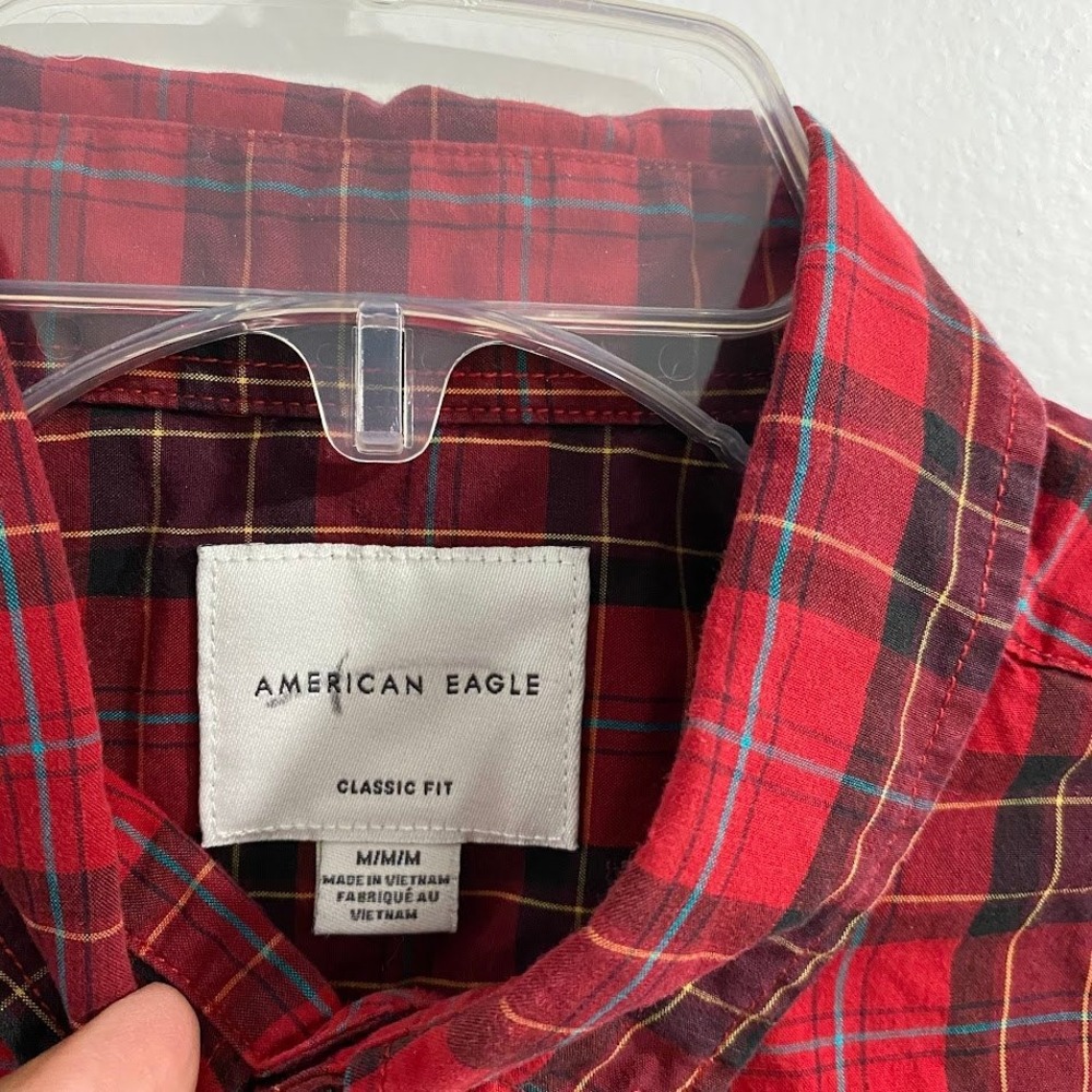 American Eagle Mens Plaid Button Down Shirt Medium Classic Fit Red Black - Picture 5 of 9
